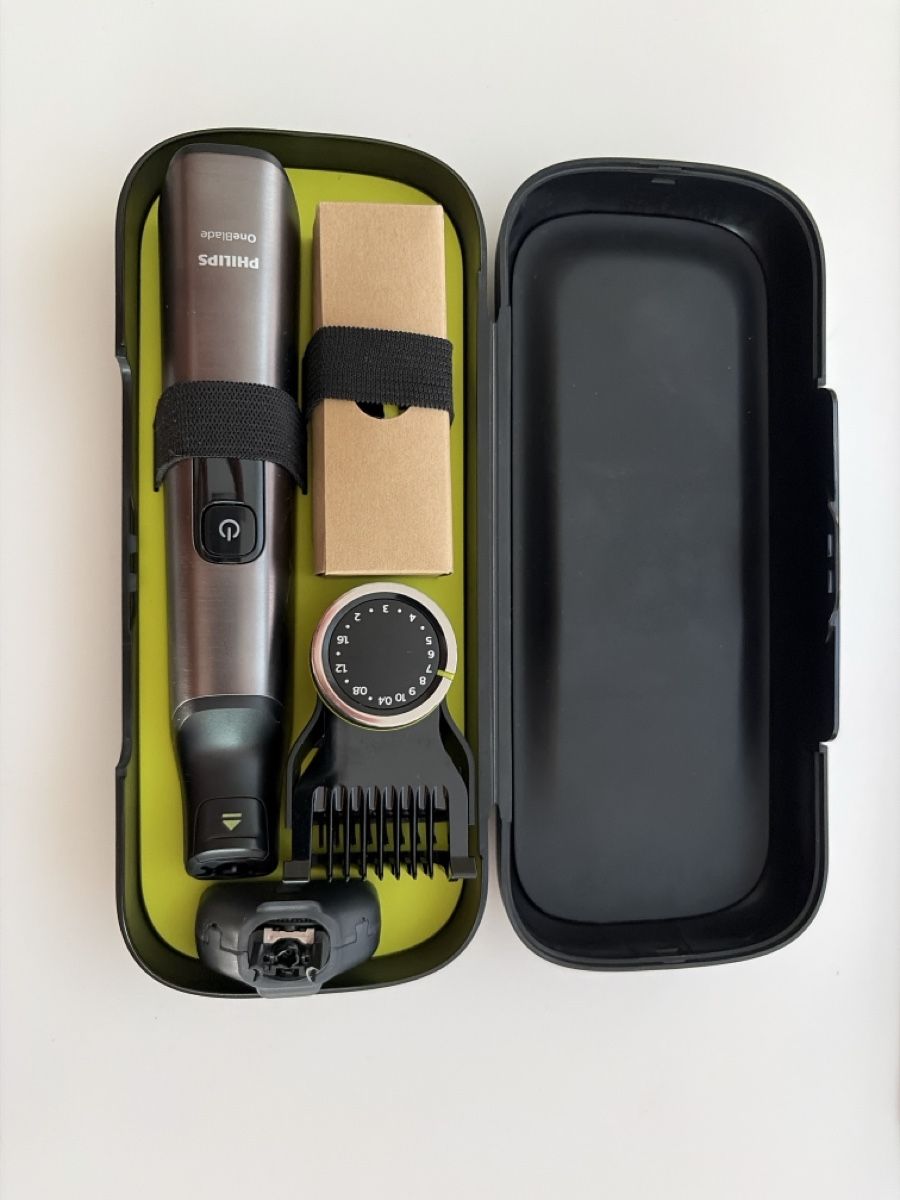 Philips Rasoi & Lamette da barba: Philips OneBlade Pro 360 Face + Body – Nuovo (secondo la descrizione) da Gockhausen venduto da yan_cx5v
