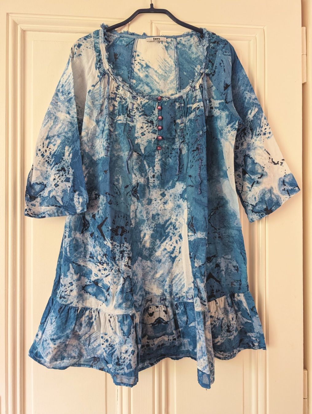 Vestiti: IXOO : Robe/Tunique batik blanche/bleue M-L – Nuovo (secondo la descrizione) da Petit-Lancy venduto da lilycerise