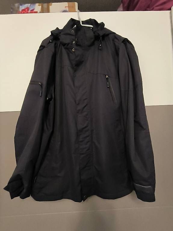 Jacken: Windjacke Gr. 46 – Gebraucht aus Wädenswil von Cpaco
