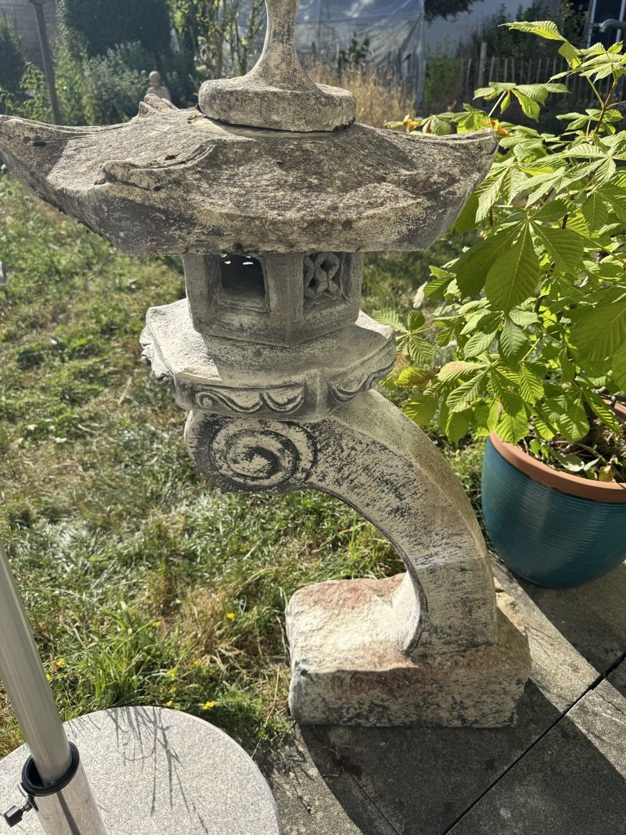 Lanternes: Grosse Pagode Steinlaterne – D'occasion à Besenbüren par Anroni