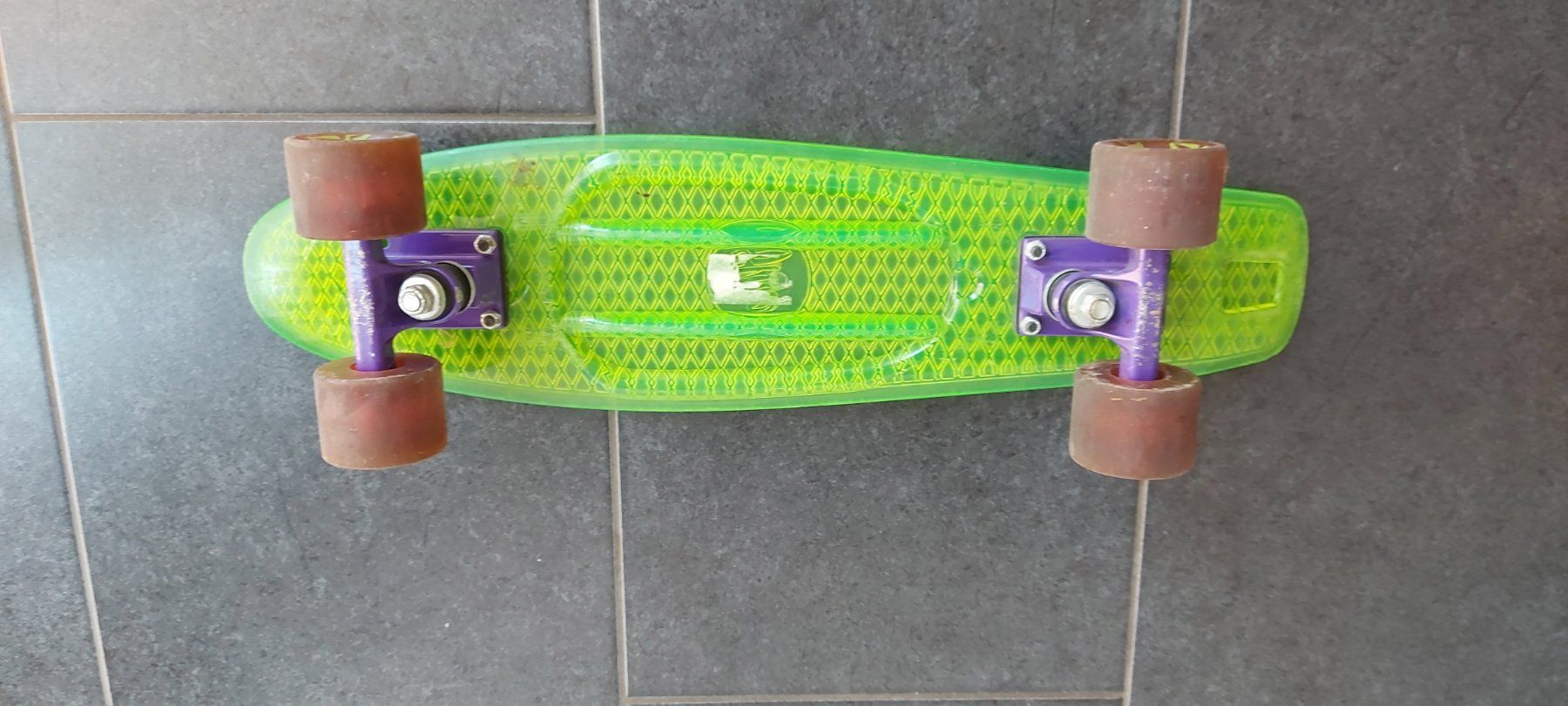 Penny Skateboards Skateboards: Skateboard Penny Board Neongrün – Usato da Oberrüti venduto da silvester3112 1