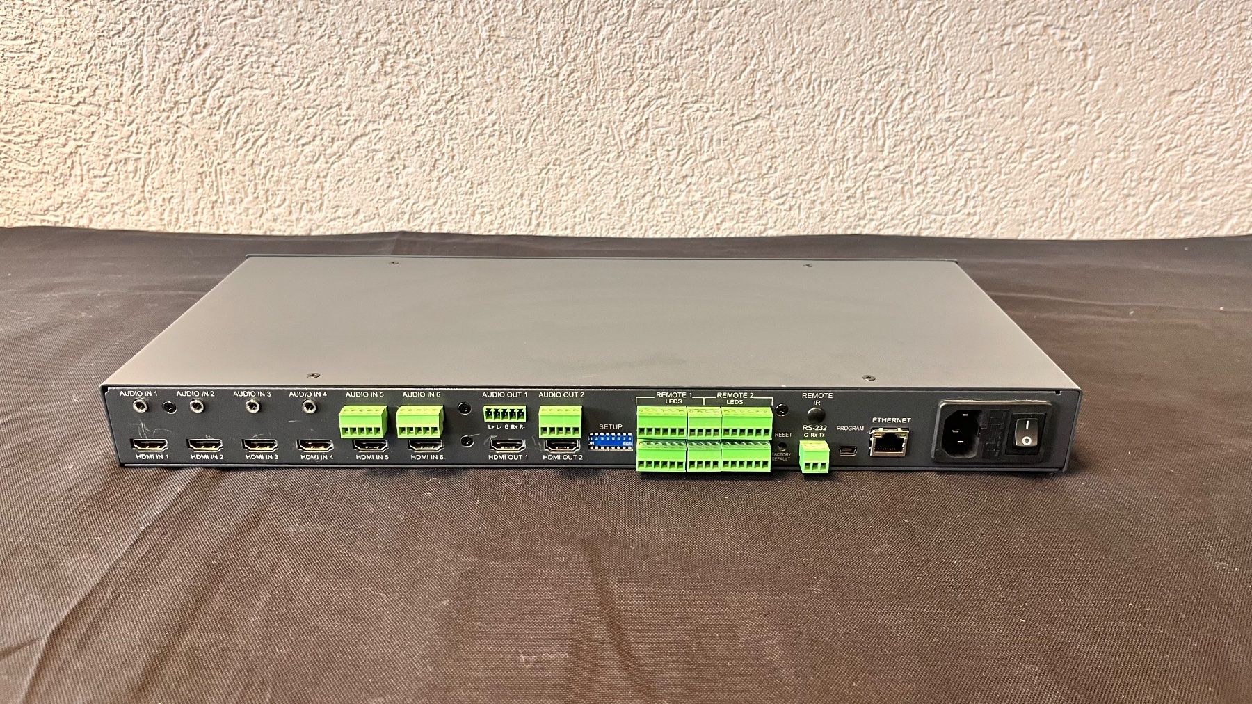 Attrezzatura per studi di registrazione: Kramer VS-62HA – Usato da Bern venduto da NIKA-SYSTEMS 2