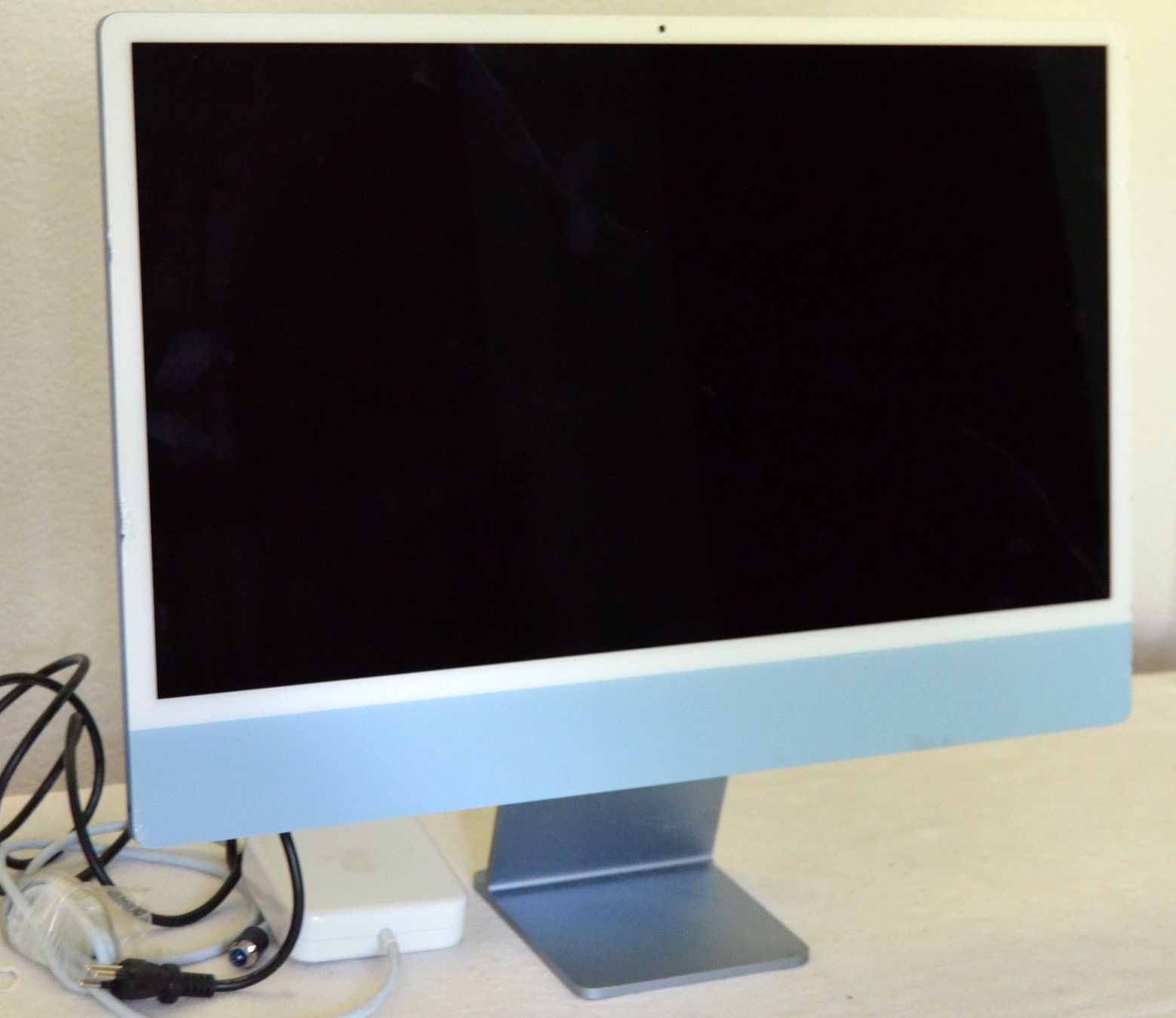 Apple PC: Apple iMac A2439 – Usato da Collonges venduto da arashee 2
