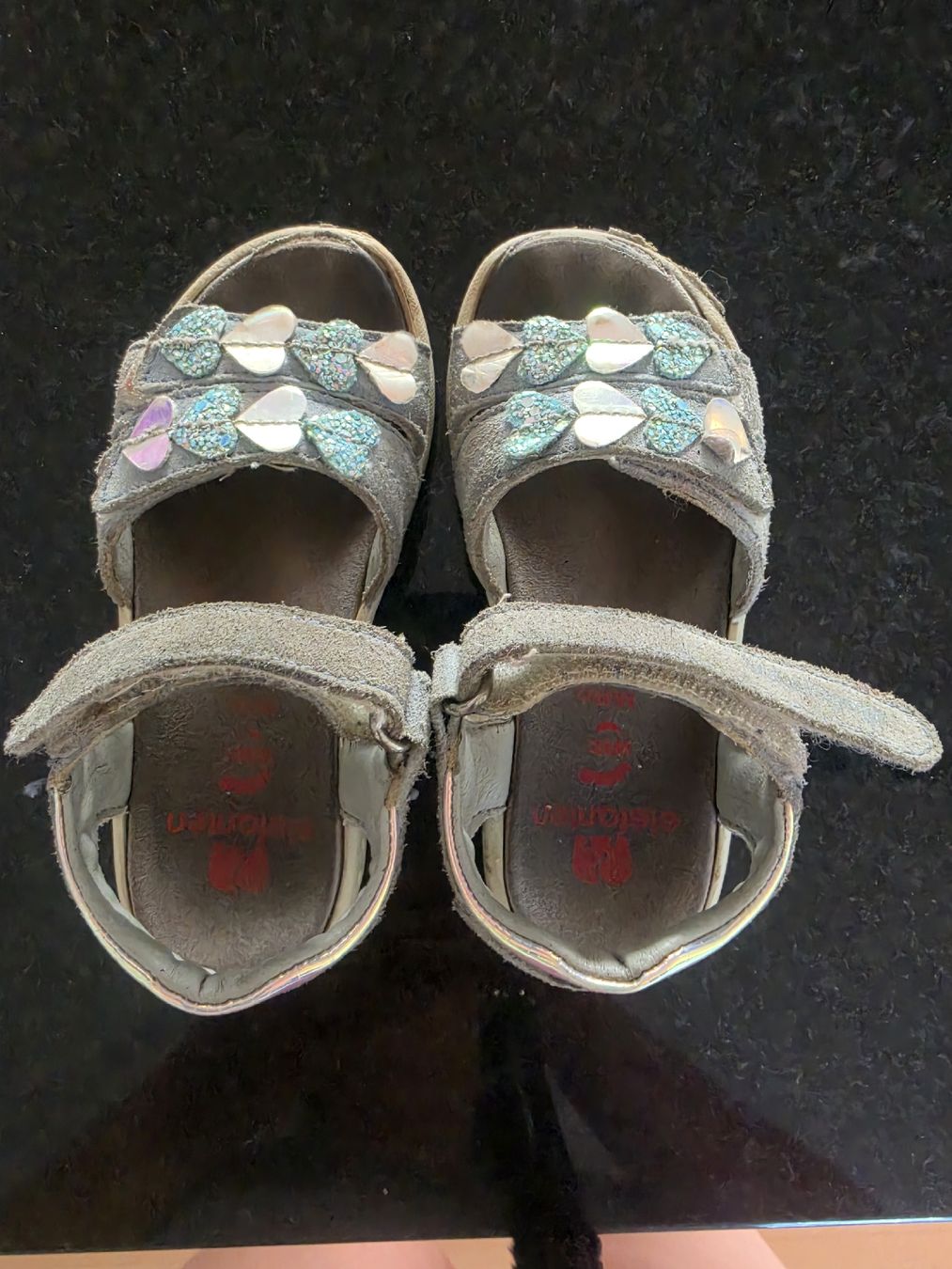 Schuhe für Mädchen: Sandale Kinder Elefanten 27 – Gebraucht aus Sursee von Charly-Sarah