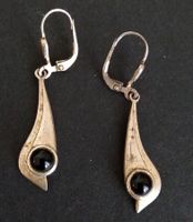 OHRRINGE MIT ONYX IN SILBER 925