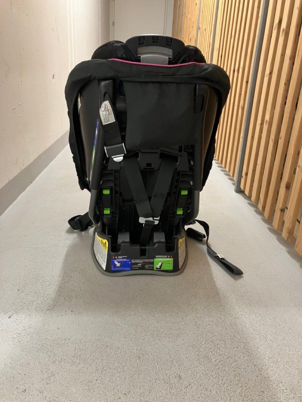 Britax Römer Seggiolini per auto: Britax Kinder Autositz (mit Isofix) – Usato da Zürich venduto da dajoropo 1