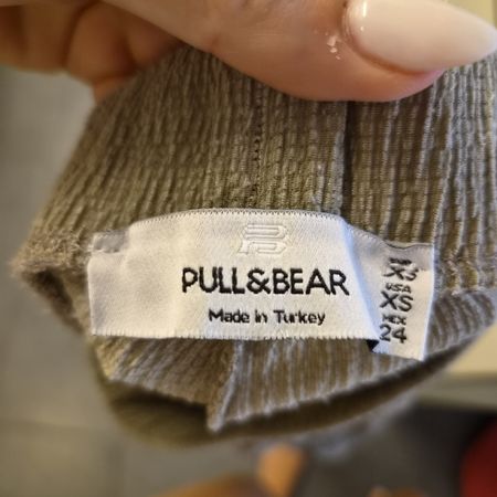 Hose Pull&Bear in strukturiertem Stoff Grösse XS