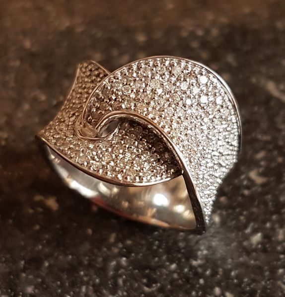 Anelli: 150 Diamanten 1.35ct , tw, Weissgold – Nuovo (secondo la descrizione) da Unterägeri venduto da Altgoldschmuck 1