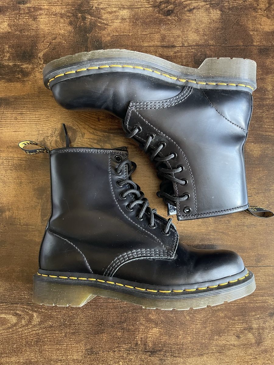 Dr. Martens Chaussures hommes: Dr Martens The Original, gr. 38 – D'occasion à Chêne-Pâquier par ofly_1987