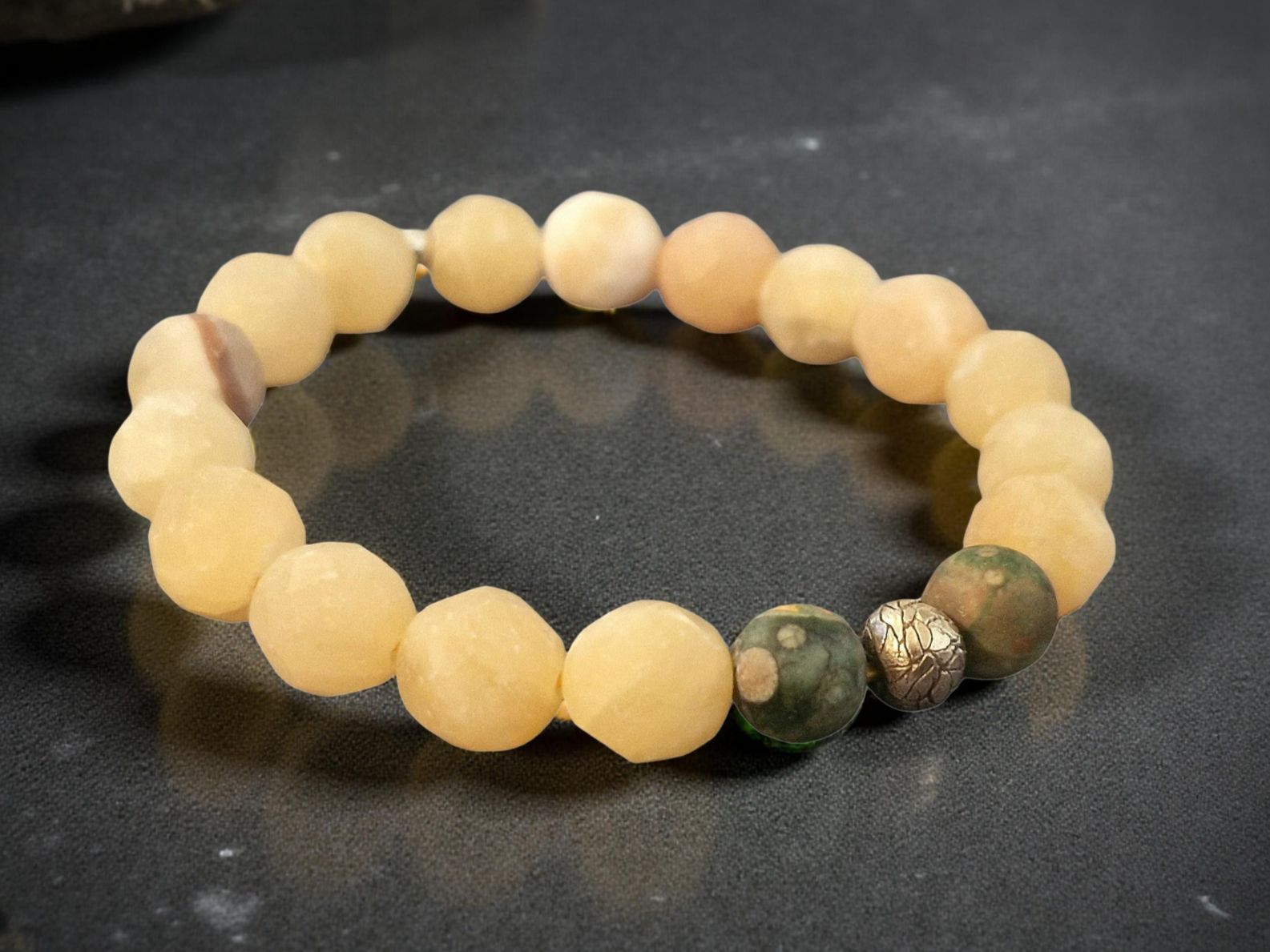 Armbänder & -reifen: Armband Aragonit, Rhyolith & Bronze – Neu und originalverpackt aus Aarau von Schmuckhoehle_MD 2