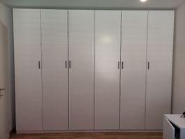 IKEA PAX Kleiderschrank weiß – 300 x 236 x 60 cm inkl. Innen