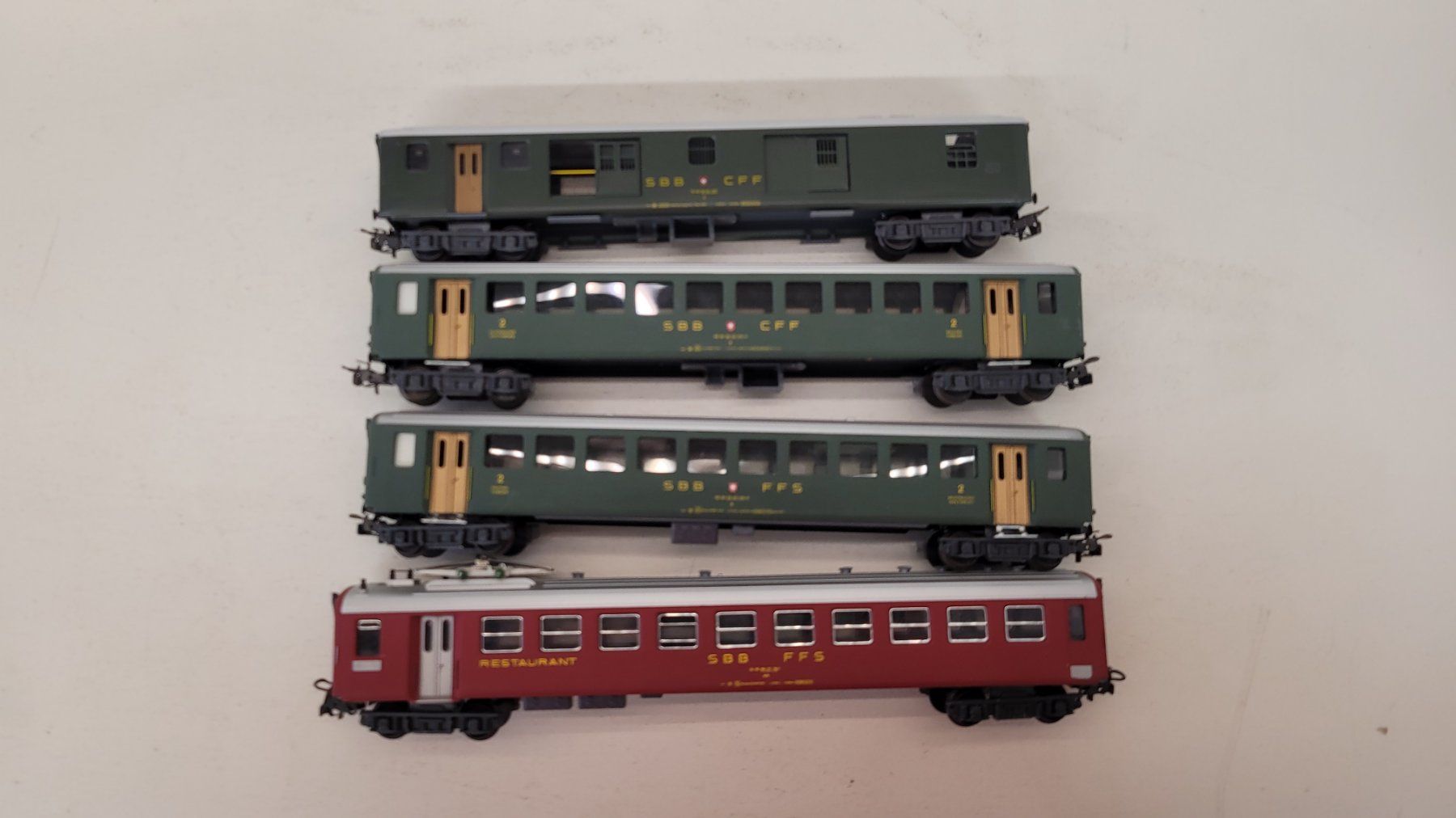 Hag Trains électriques: HAG 4er Set Spur H0 SBB Einheitswagen – D'occasion à Büsserach par ModellbahnDepot 2