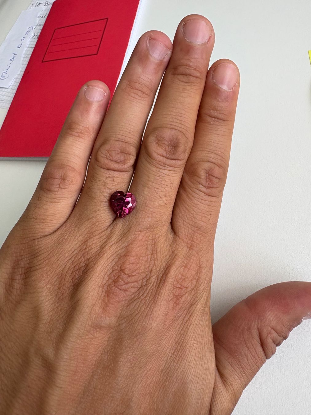 Edelsteine: Vibrant Pink Mahenge Garnet 5.2 ct – Neu (gemäss Beschreibung) aus Schliern b. Köniz von Hiel 5
