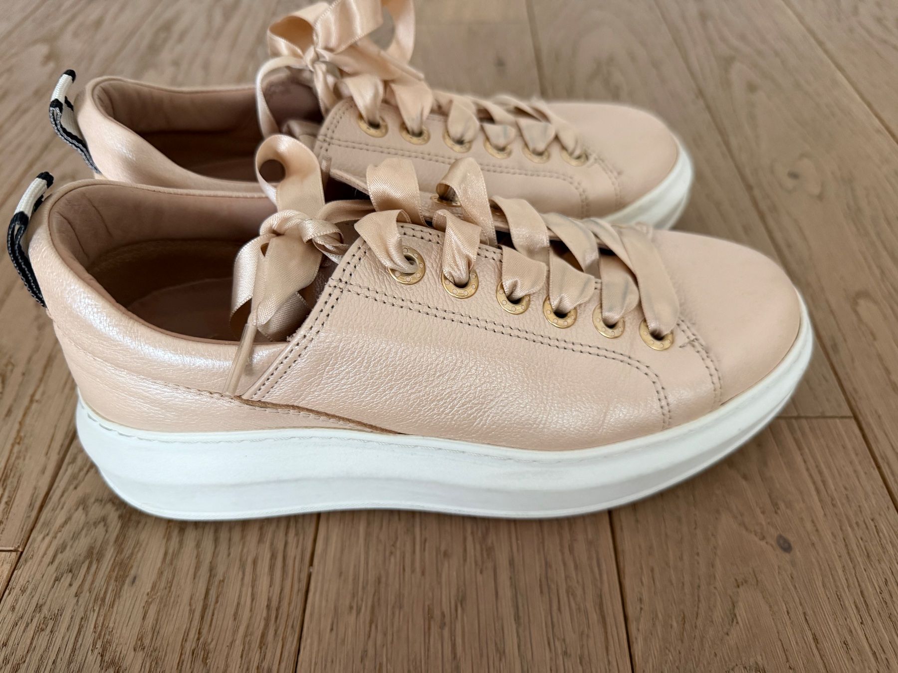 Scarpe da donna: Sneaker Gr. 37 – Nuovo (secondo la descrizione) da Wiesendangen venduto da gefion99 2