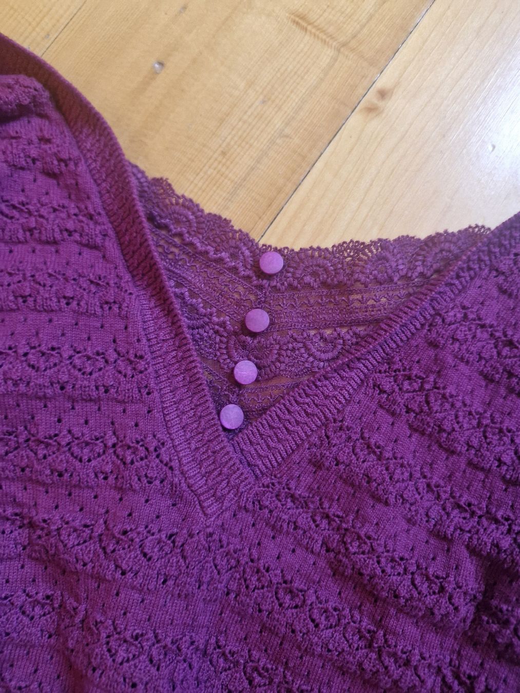 Sezane Top: Pull sézane  – Usato da St-Saphorin-Lavaux venduto da cfe_bq5f 1