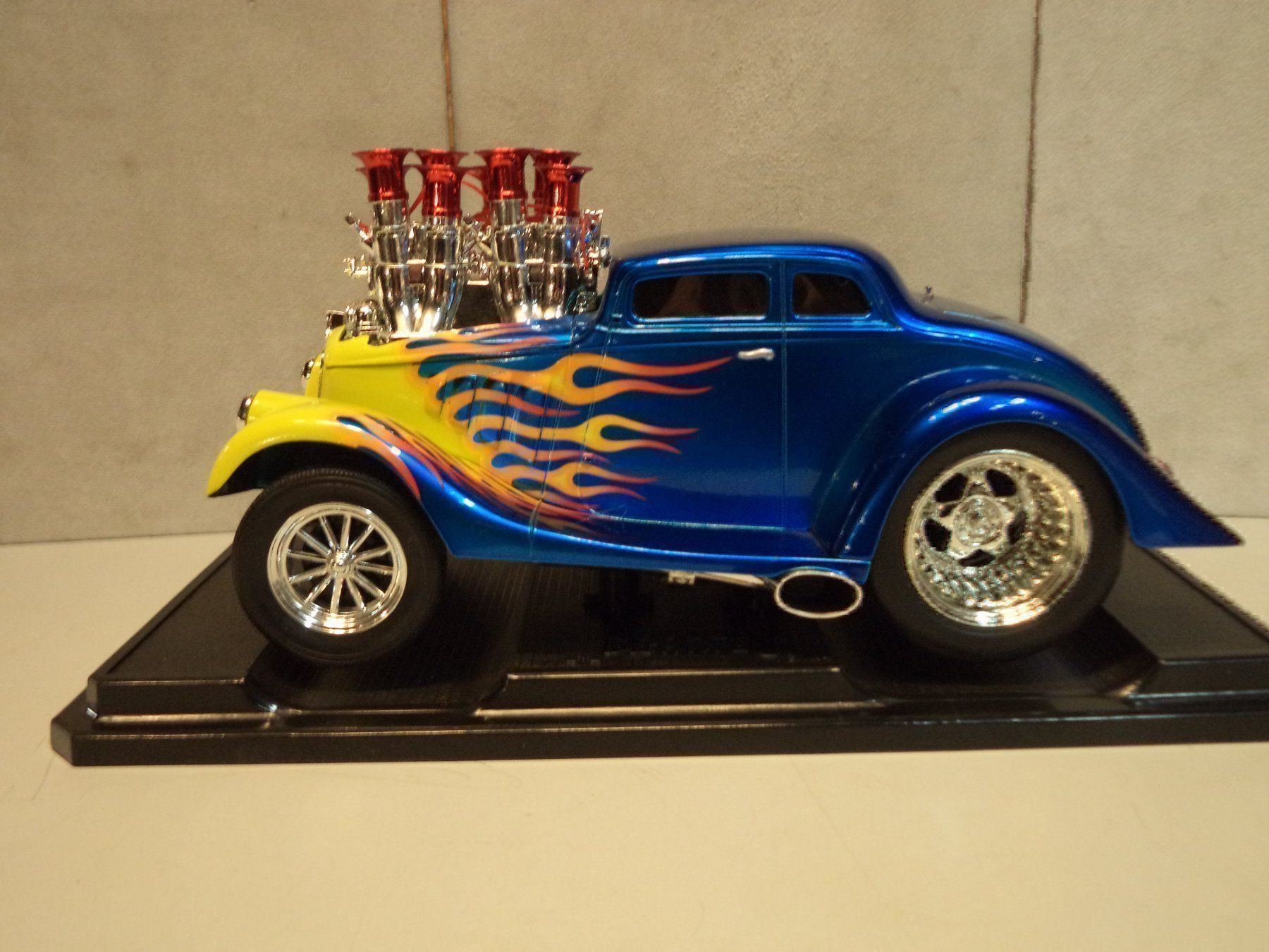 Kit di modellismo & Modellini statici: FUNLINE Original MUSCLE MASCHINES 1:18 – Nuovo e nell'imballaggio originale da Rieden AG venduto da Wirth03 5