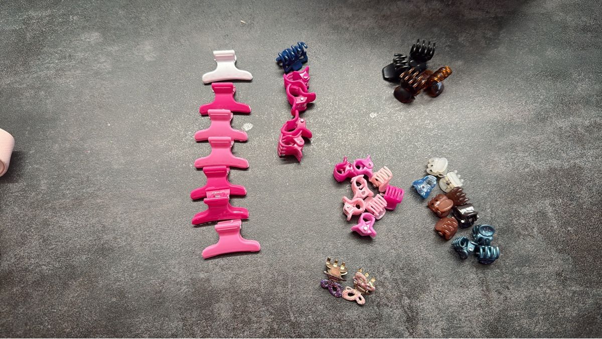 Accessoires pour cheveux: Mini pinces à cheveux variées – D'occasion à Blonay par Simba1094
