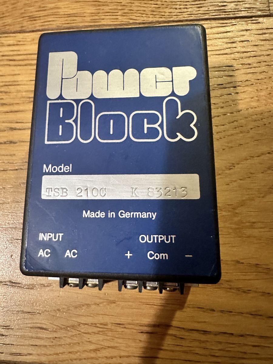 Alimentazione elettrica: omer Block Model TSB 2100 INPUT AC AC K 83213 – Usato da Basel venduto da MaschinenSchweiz 1