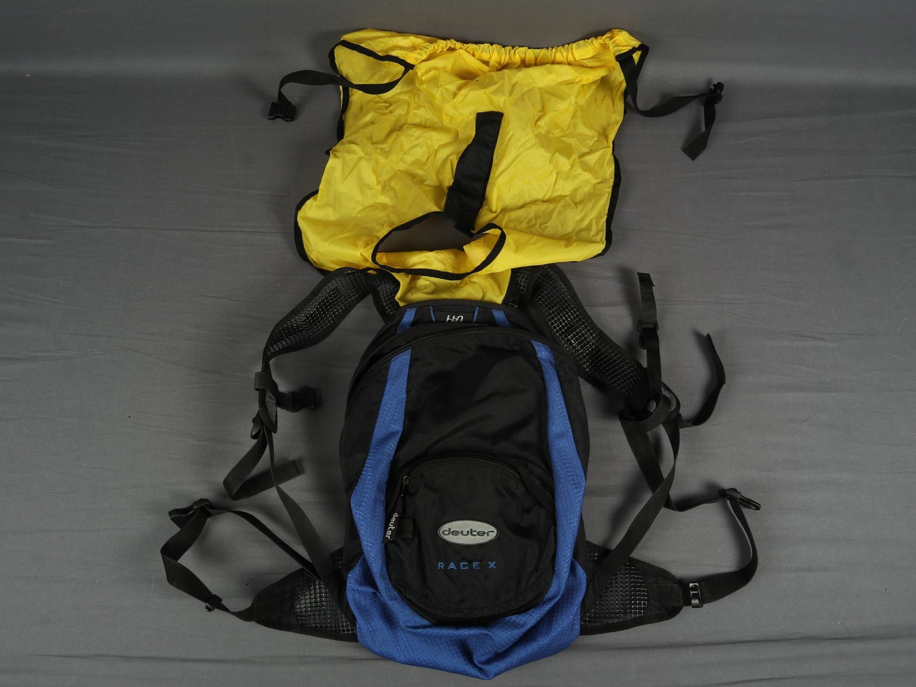 Deuter Rucksäcke: DEUTER RACE X Rucksack – Gebraucht aus Steinen von Restwert_Steinen 4