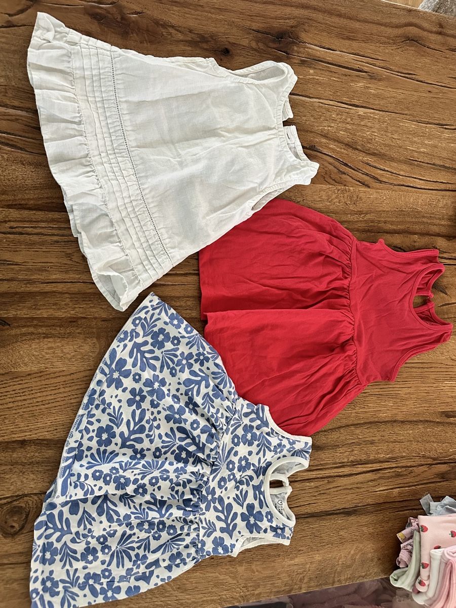 H&M Lotti & Set di vestiti: Mädchen Sommer - Kleider 74 – Usato da Ebikon venduto da amaxandx 1