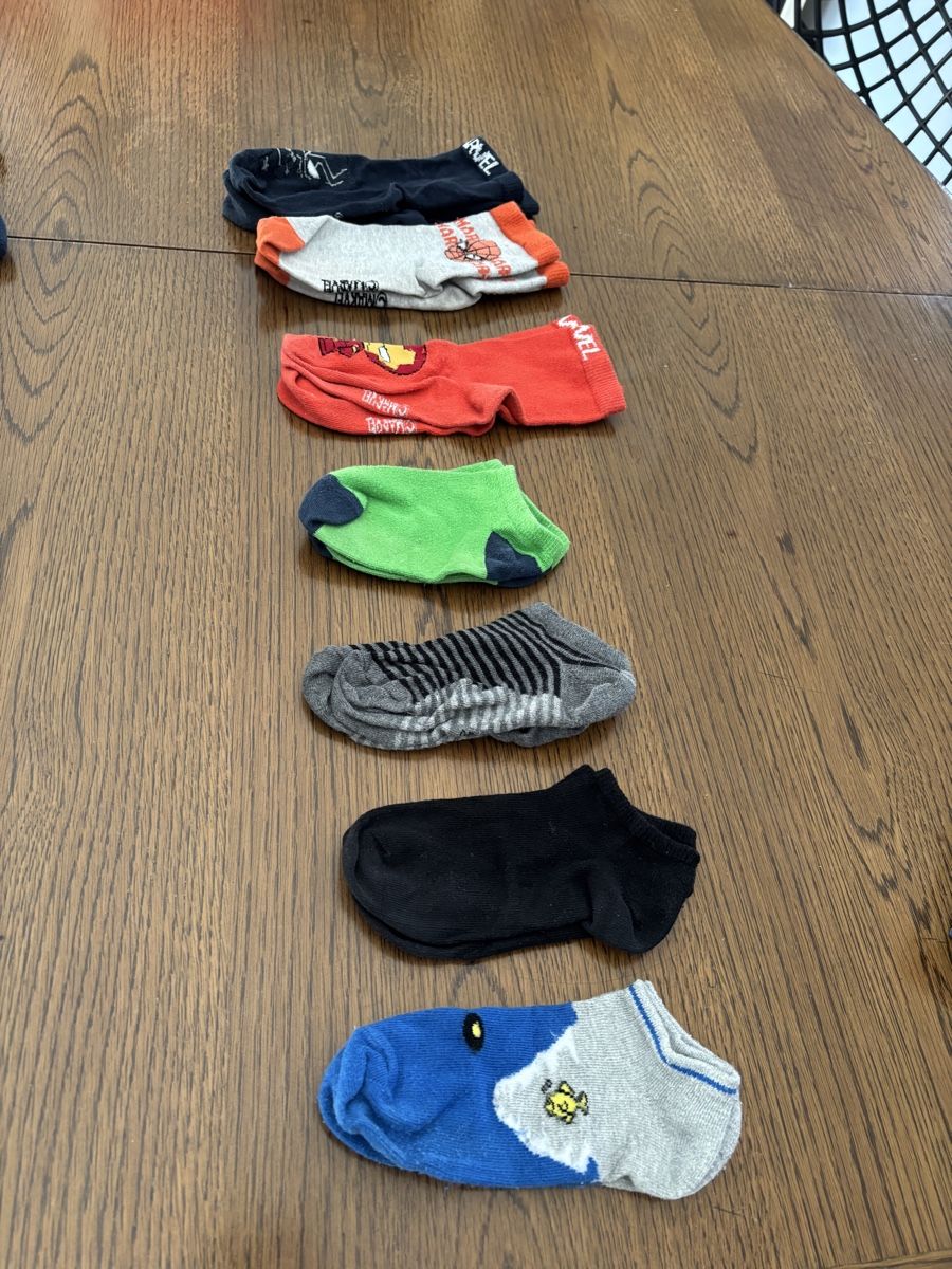 Chaussettes enfants: lot de chaussettes 27 - 30 – D'occasion à Salvenach par gwenwywar