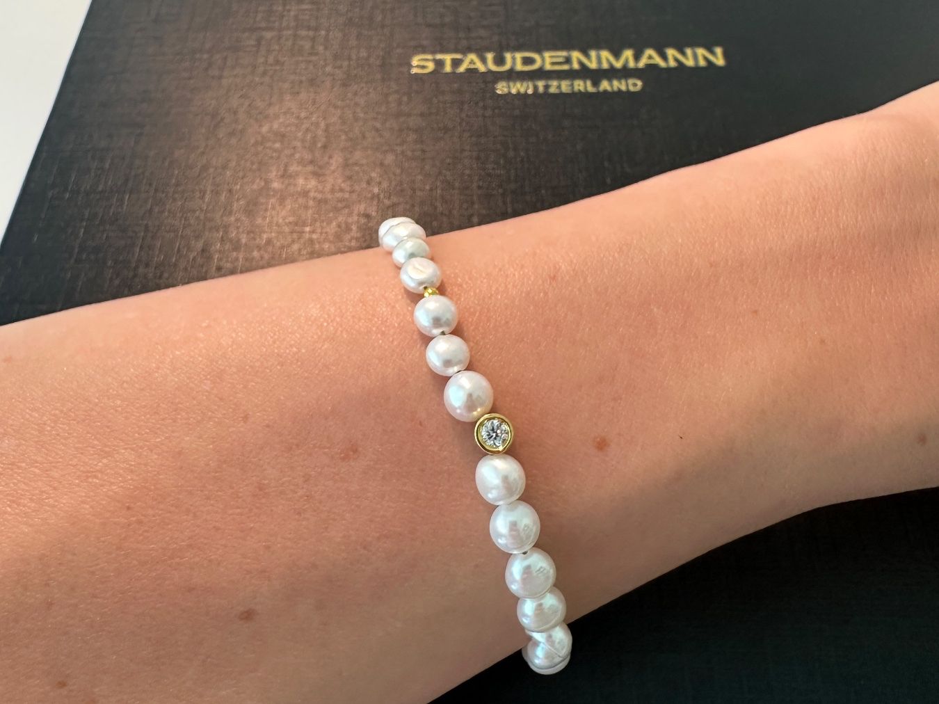 Bracciali & Braccialetti: Natural Pearl Bracelet with Diamond – Nuovo e nell'imballaggio originale da Richterswil venduto da L.Staudenmann 3