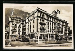 Interlaken, Schweizerhof mit Strassenpar