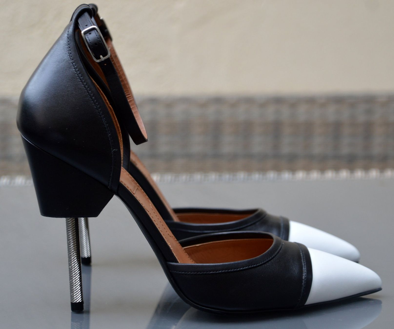 Givenchy Scarpe da donna: Pumps Givenchy .39 – Usato da Collonges venduto da Auganien 4