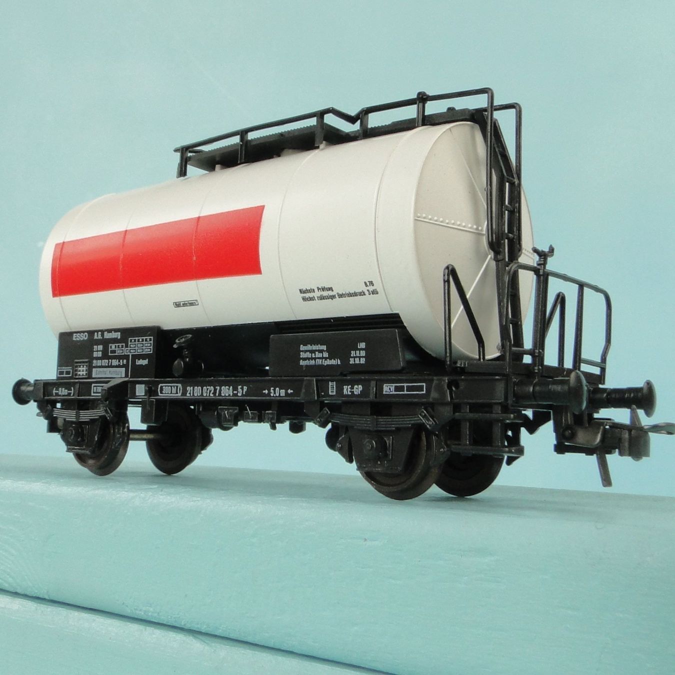 Roco Modelleisenbahnen: Roco 4336B ESSO – Gebraucht aus Bülach von cann11 1