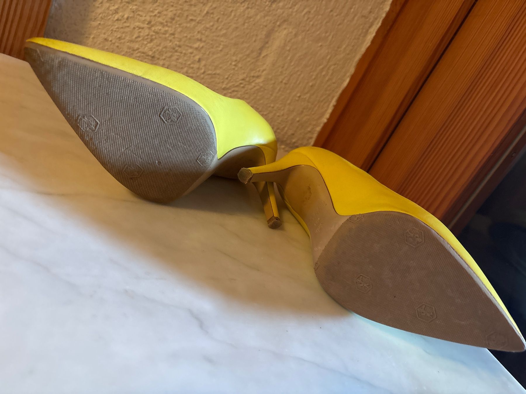 Bally Scarpe da donna: Bally High Heels yellow 35.5 – Usato da Besenbüren venduto da teluride89 4