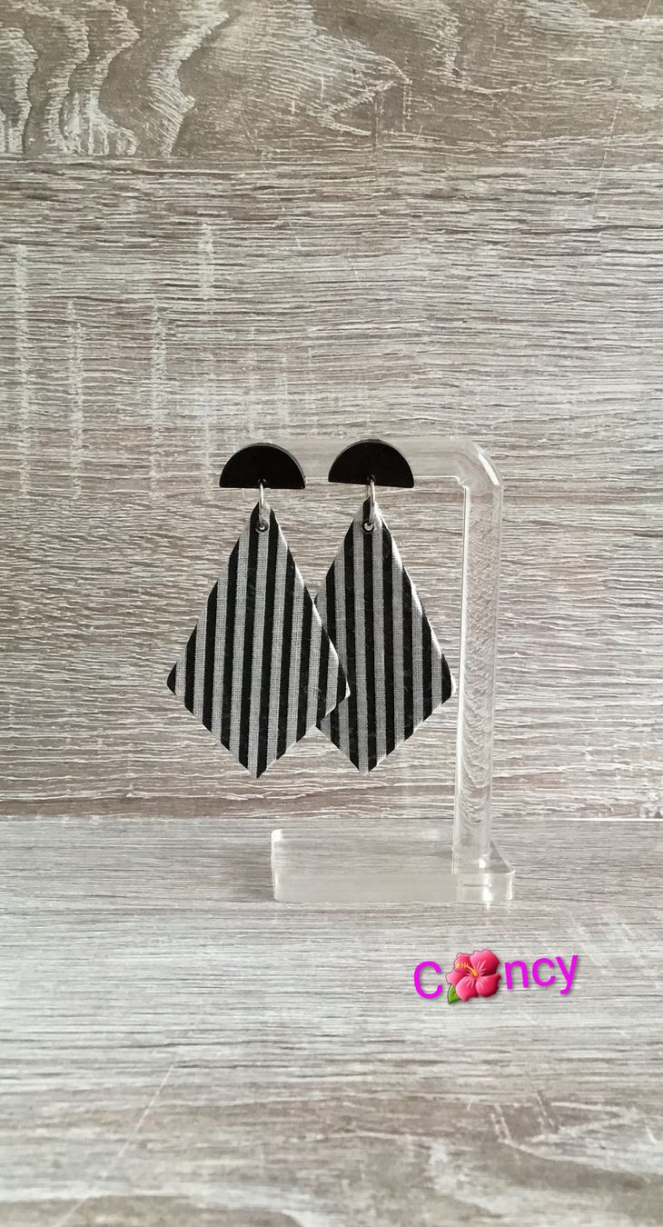 Orecchini pendenti & Orecchini a lobo: clous d'oreille – Nuovo (secondo la descrizione) da Genève venduto da mir_qfr5 2