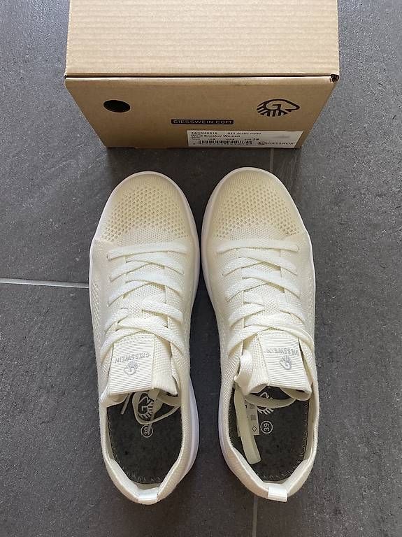 Damenschuhe: Giesswein Wool Sneakers Damen – Gebraucht aus Meisterschwanden von xX3000Xx
