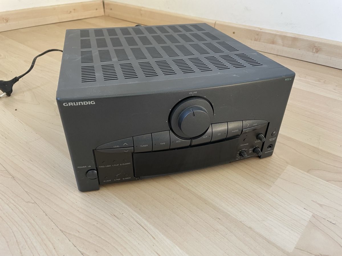Grundig 556 Receiver - Vintage HiFi Klassiker (Gebraucht) in Emmen für ...