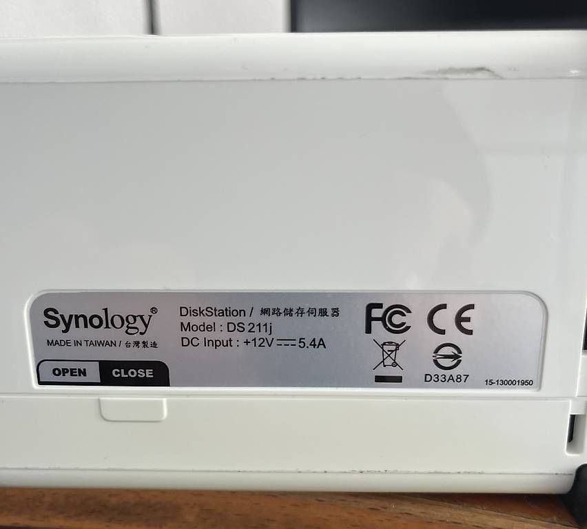 Server: Synology NAS DS211j mit 2 x 2TB  – Usato da Birmensdorf ZH venduto da Ogro 3