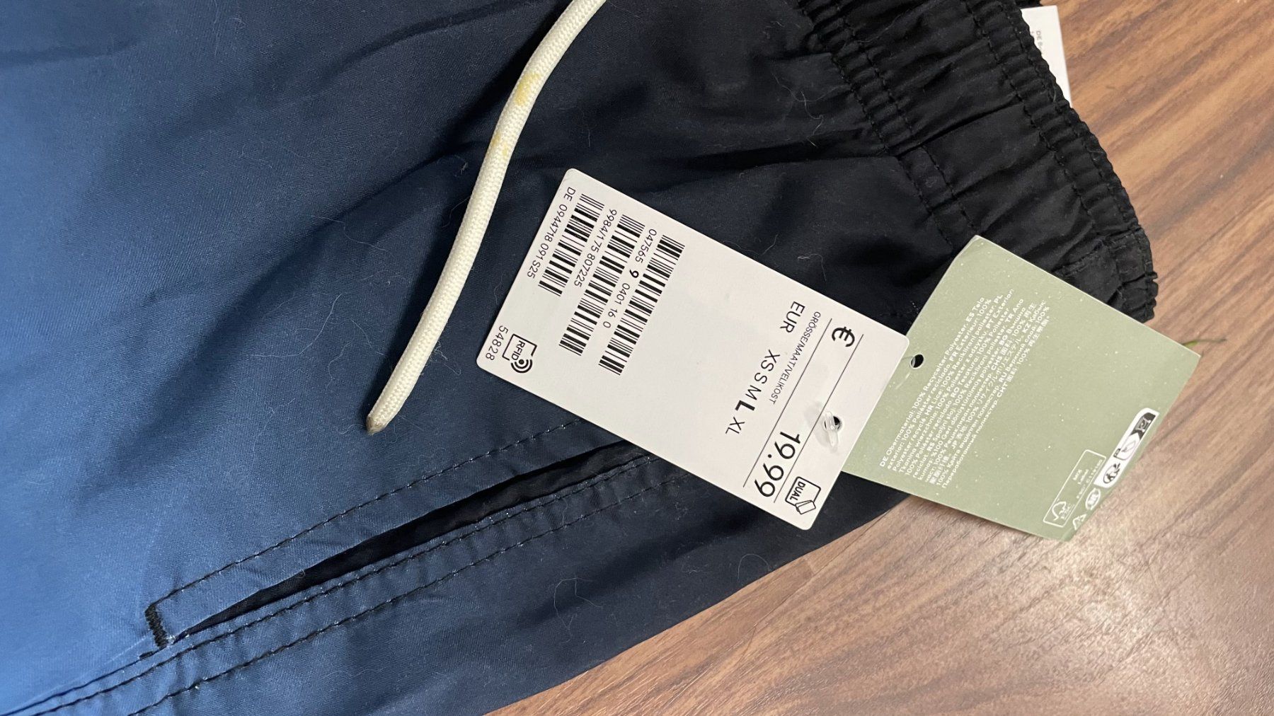 Pantaloni: Badehose L (neu) – Nuovo (secondo la descrizione) da Flüelen venduto da jodel_du 1