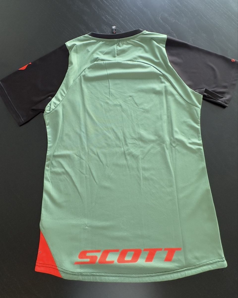 Scott Canottiere & Pantaloni: SCOTT Trail Vertic - noir/vert lierre foncé - M – Usato da Lengnau BE venduto da Dali. 7