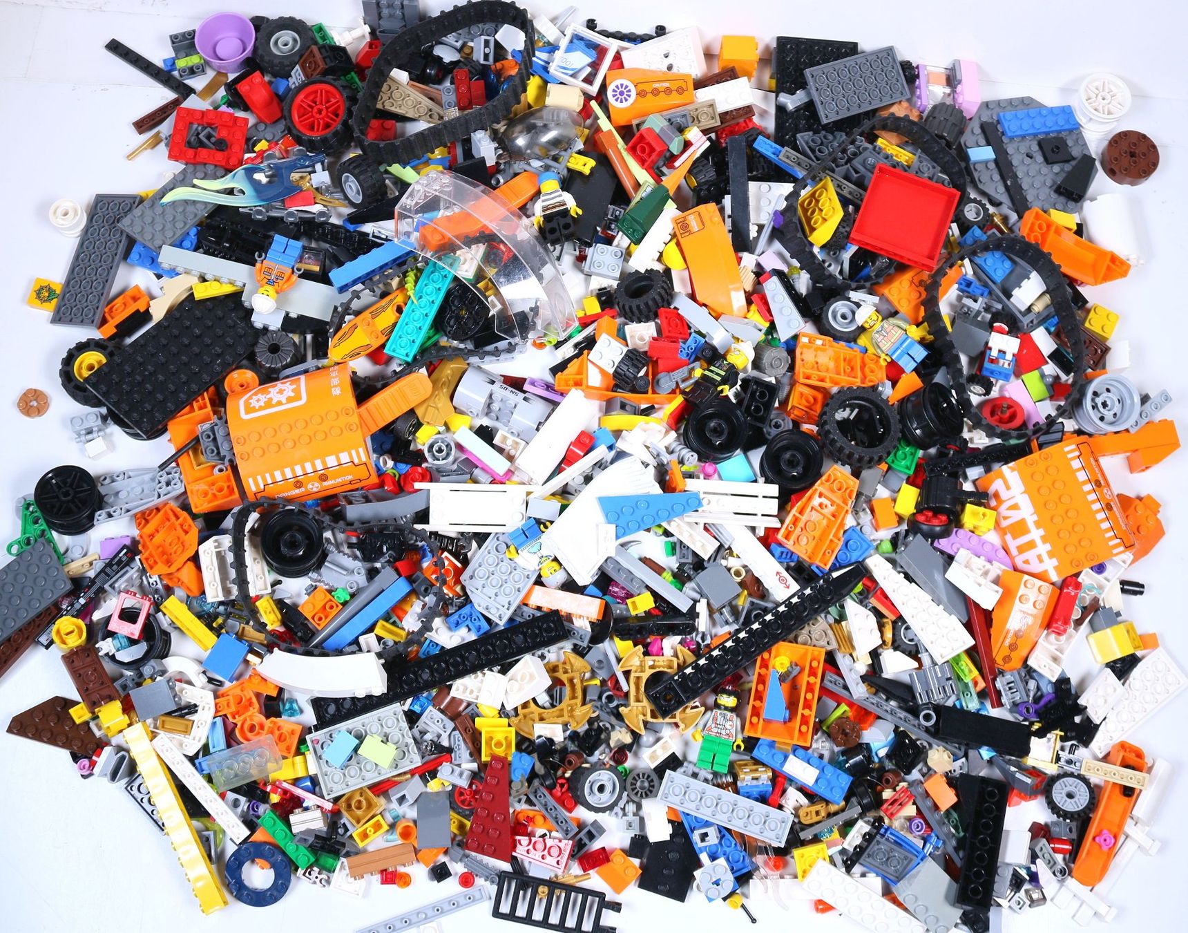 Lego Baukästen: 1.5 kg. Legoteile mit Minifiguren – Gebraucht aus Hettlingen von Scholi99