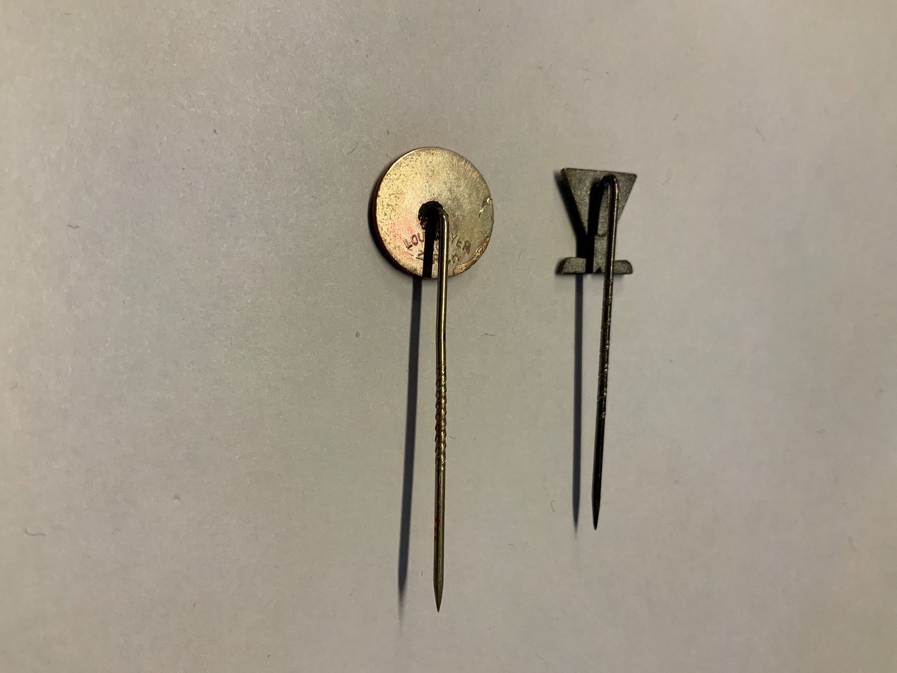 Broschen & Nadeln: 2 Pin Hockey Schweizer Eishockey Verband – Gebraucht aus Osogna von goodthingme 1