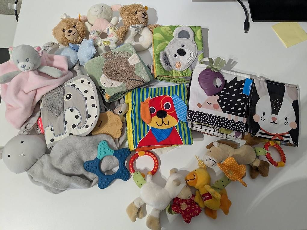 Spielzeuge: Spielsachen Baby – Gebraucht aus Baar von manuhaefliger