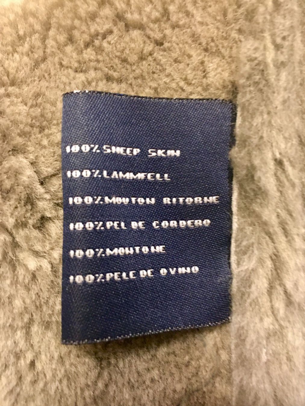 Gant Giacche: Veste Gant en mouton retourné – Usato da Chêne-Bougeries venduto da Vintage-Era 4