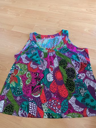 Joli débardeur coloré taille 48-50