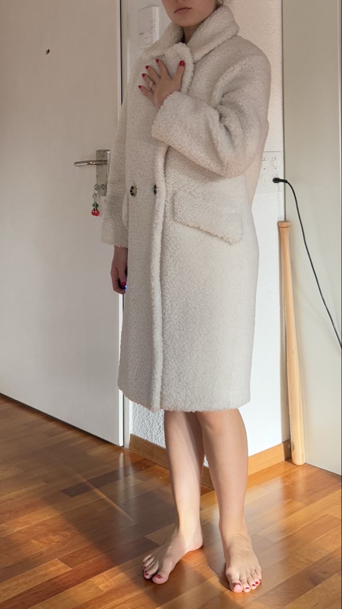 Mango Cappotti: Fluffy and warm coat – Usato da Zürich venduto da eli_t8nw 3