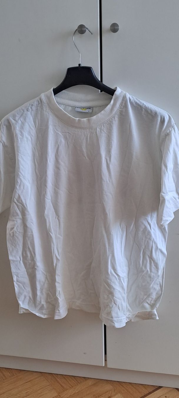T-shirt: T-Shirt – Usato da Kehrsatz venduto da bri_vpf2 1