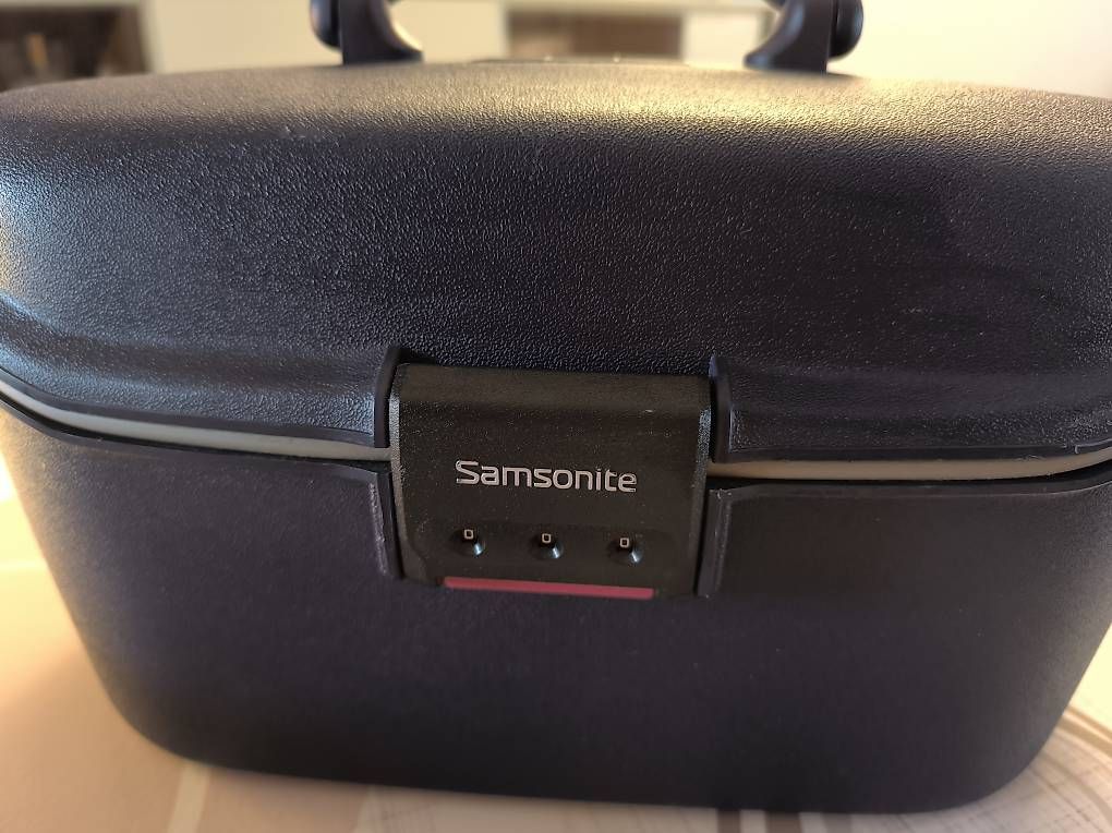 Valigie: Samsonite Beautycase mit Zahlenschloss – Usato da Matzingen venduto da Aurinko