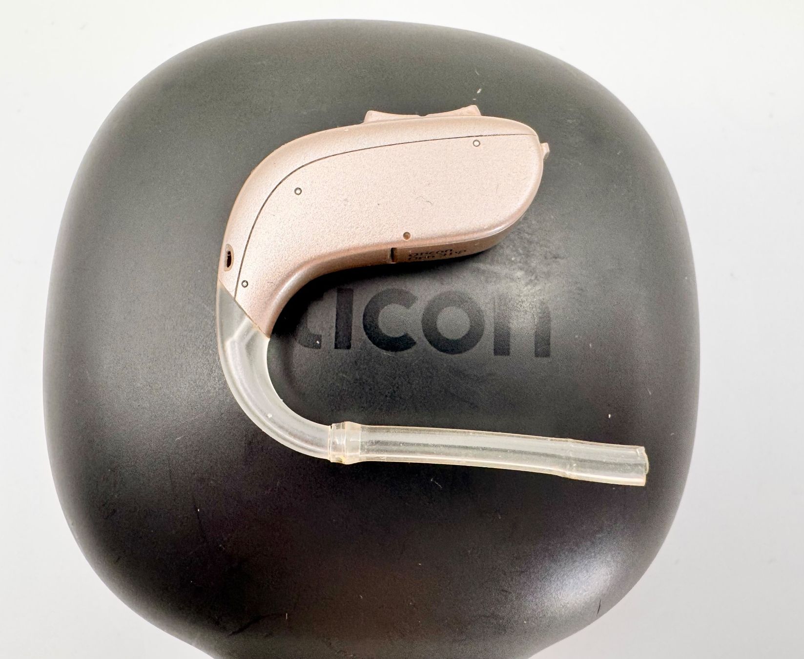 Oticon Attrezzature mediche: Oticon OPN 3 PP Links – Usato da Hermetschwil-Staffeln venduto da Sigmund57