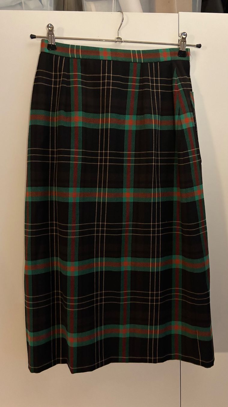 Gucci Gonne: Gucci karierter Midi Rock Gr. XS/S – Nuovo (secondo la descrizione) da Luzern venduto da luzern.secondhand 4