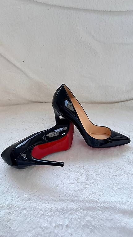 Chaussures femmes: Christian louboutin  – Neuf avec emballage d'origine à Châtel-St-Denis par jin_9ycy 2