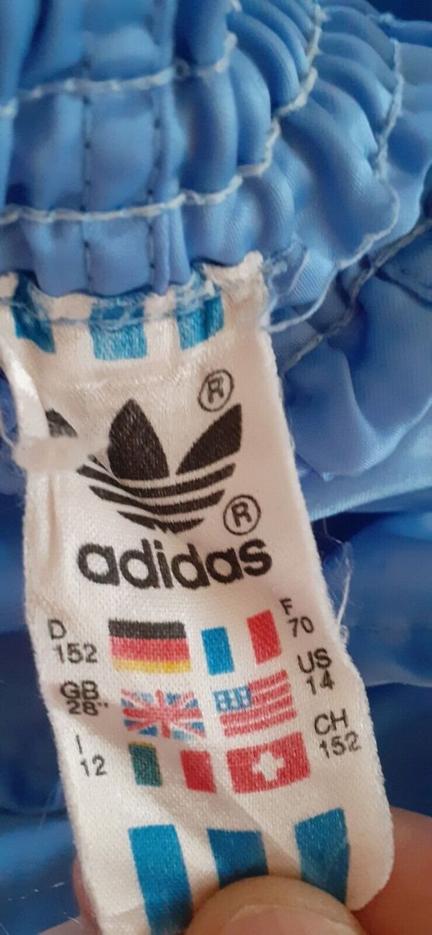 Adidas Hosen: ADIDAS Vintage Nylon Sprinter Shorts D152 – Gebraucht aus Appenzell von fibuking 1