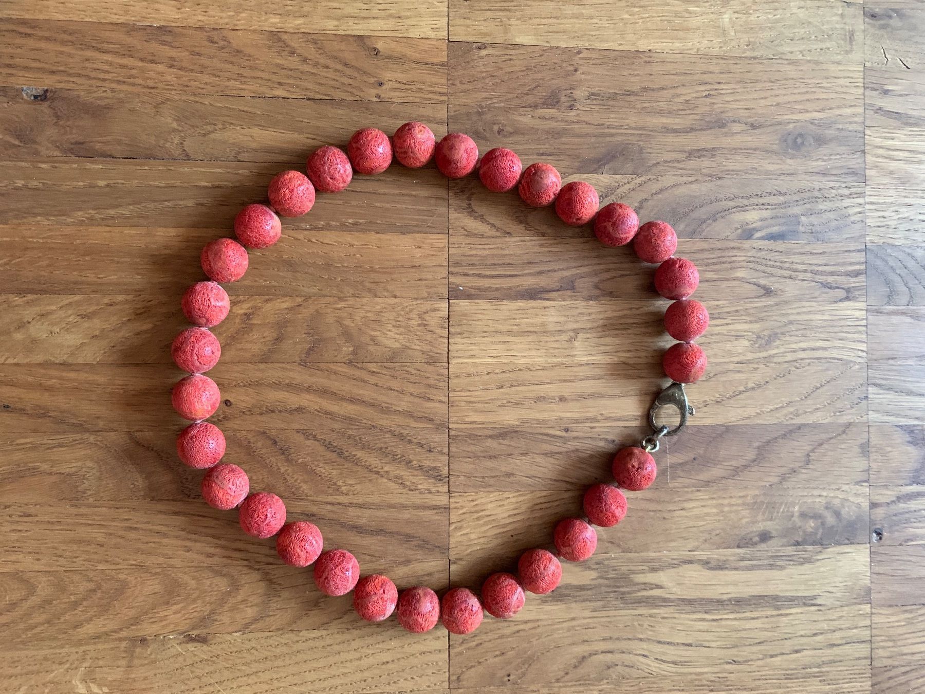 Catenine: Korallenkette Schaumkoralle Collier – Usato da Männedorf venduto da Larimar4
