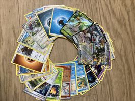 Pokemon Sammelkarten Set mit V und ex 